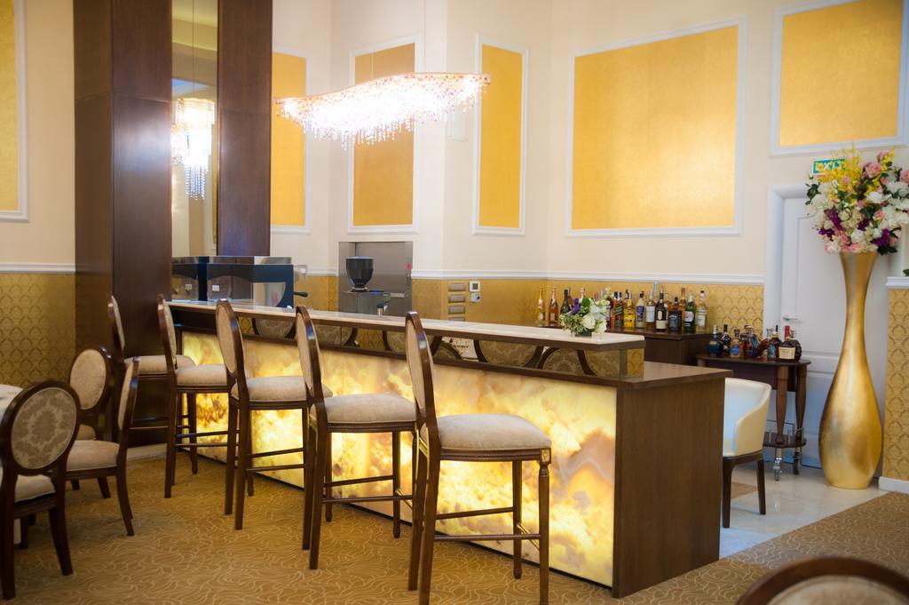 Best Western Hotel Lev Or I Bukares Bagian luar foto