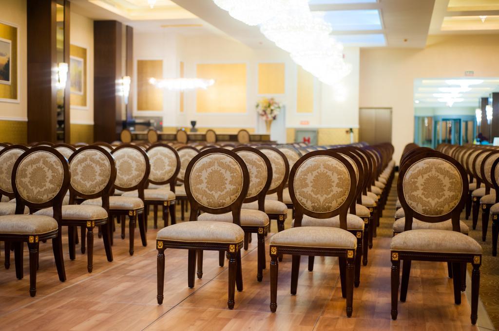 Best Western Hotel Lev Or I Bukares Bagian luar foto
