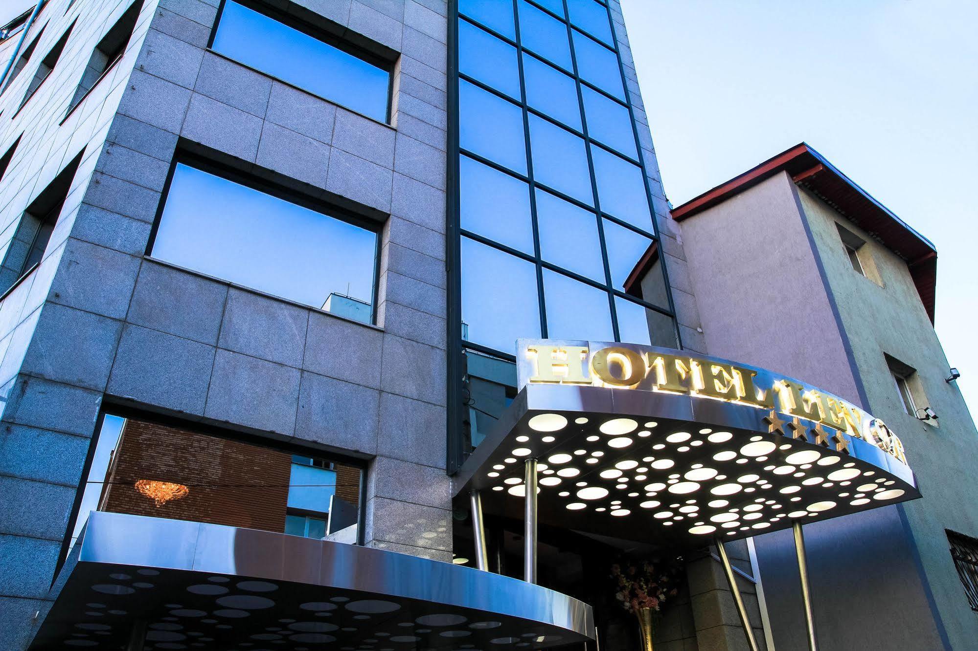 Best Western Hotel Lev Or I Bukares Bagian luar foto