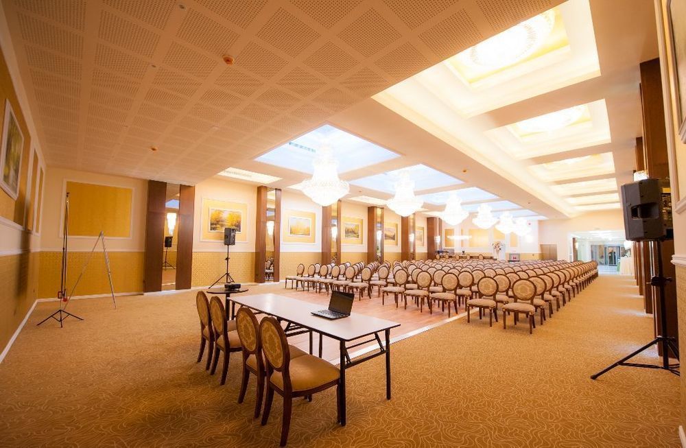 Best Western Hotel Lev Or I Bukares Bagian luar foto