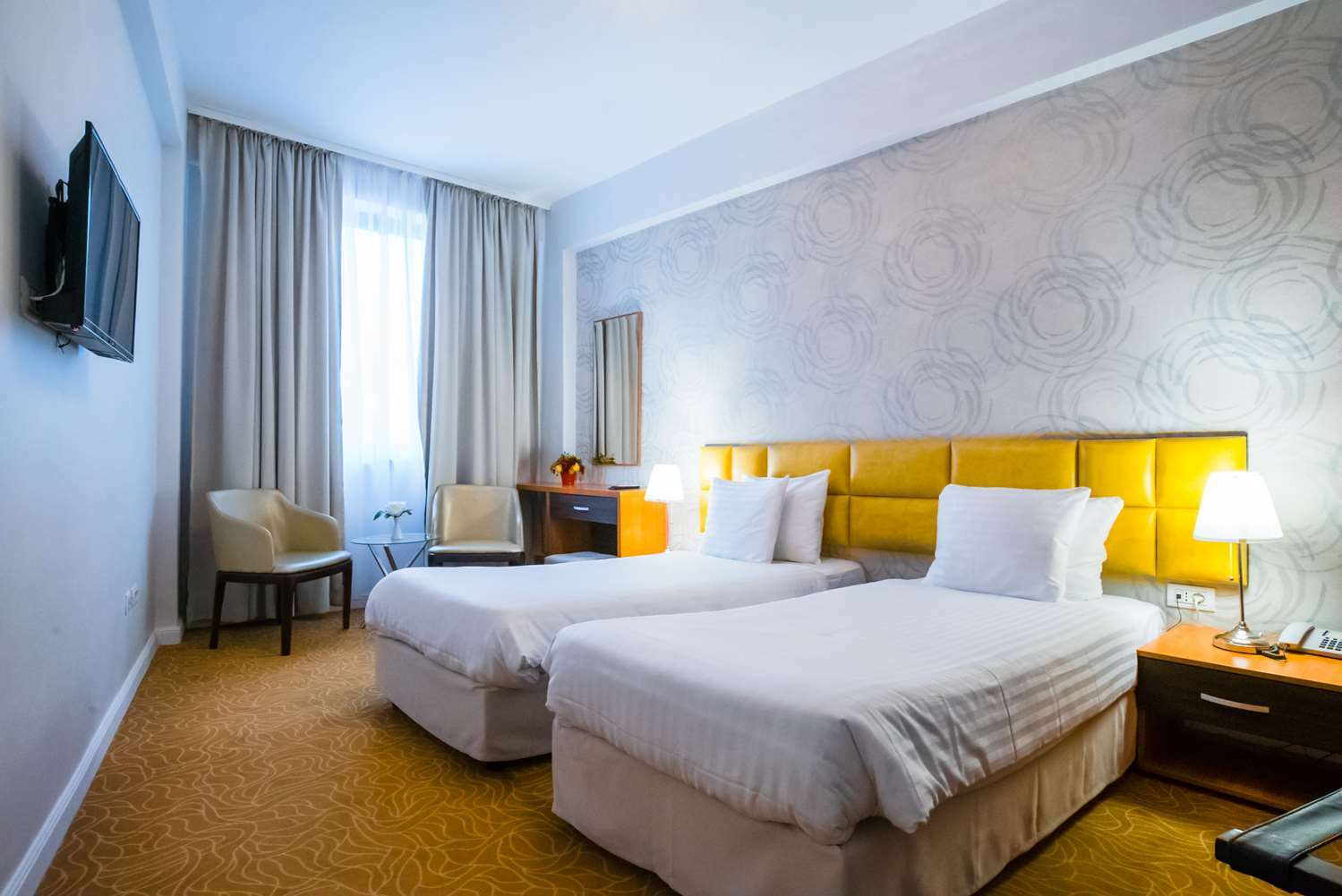 Best Western Hotel Lev Or I Bukares Bagian luar foto