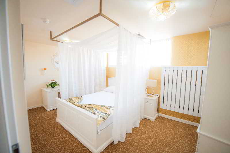 Best Western Hotel Lev Or I Bukares Bagian luar foto